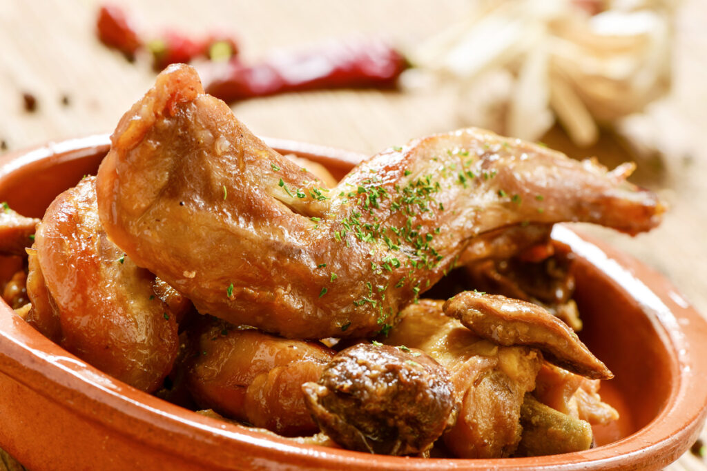 Conejo al ajillo, receta de la abuela
